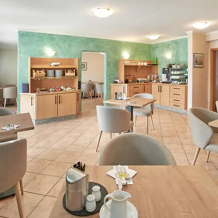 Minerva Diana Octavia Hotel 2*