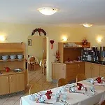 Hotel Minerva Diana Octavia 2*