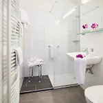Minerva Diana Octavia Hotel 2*