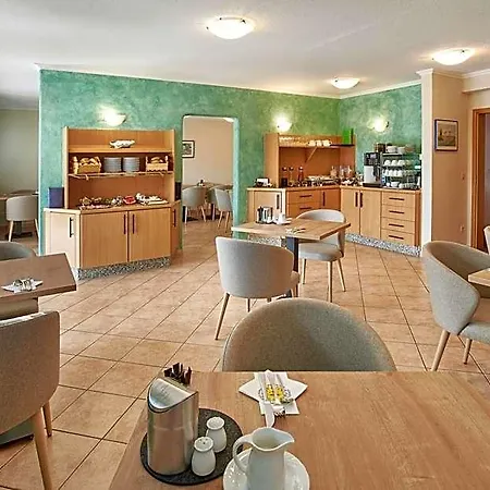 Minerva Diana Octavia Hotel 2*